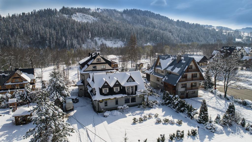 Gosciniec I Herbaciarnia Pod Zlota Lyzwa Białka Tatrzańska Exterior foto